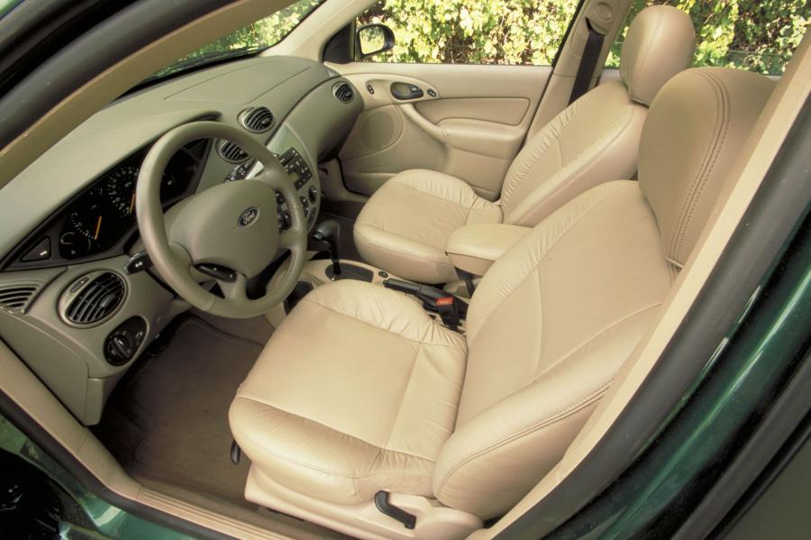  Ford Focus Wagon 1999 года  (фото 41 из 75)